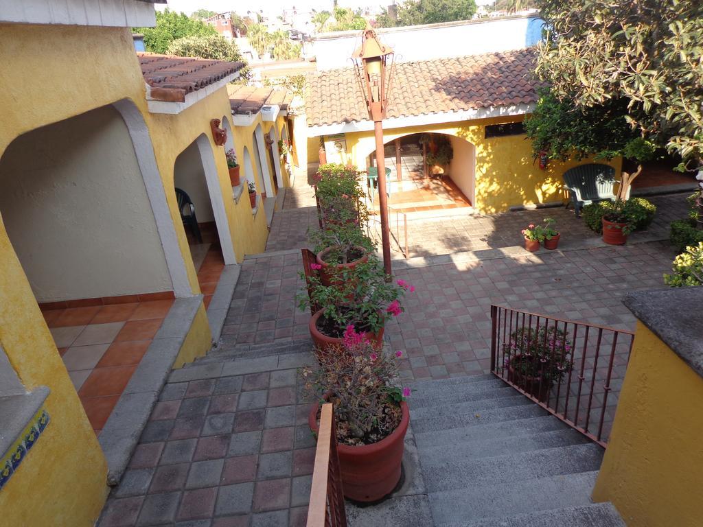 Hotel Antigua Posada Куэрнавака Экстерьер фото