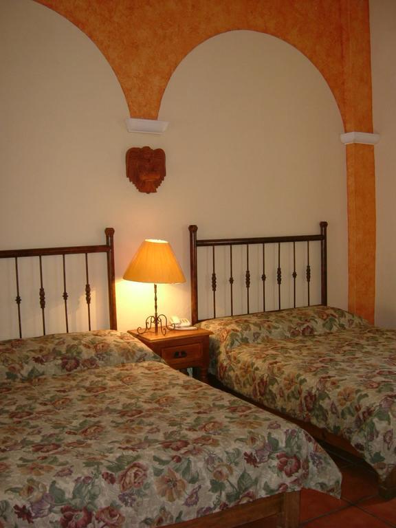Hotel Antigua Posada Куэрнавака Экстерьер фото