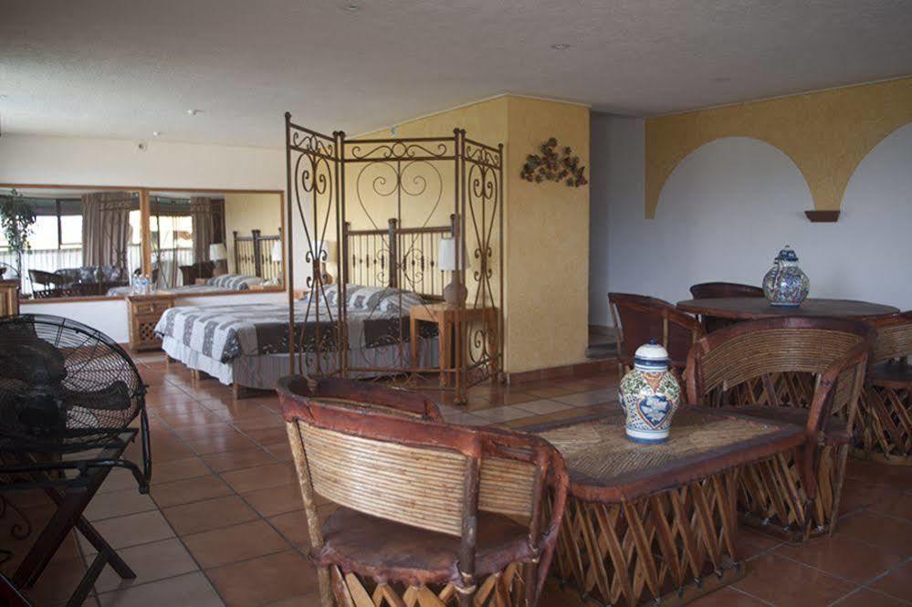 Hotel Antigua Posada Куэрнавака Экстерьер фото