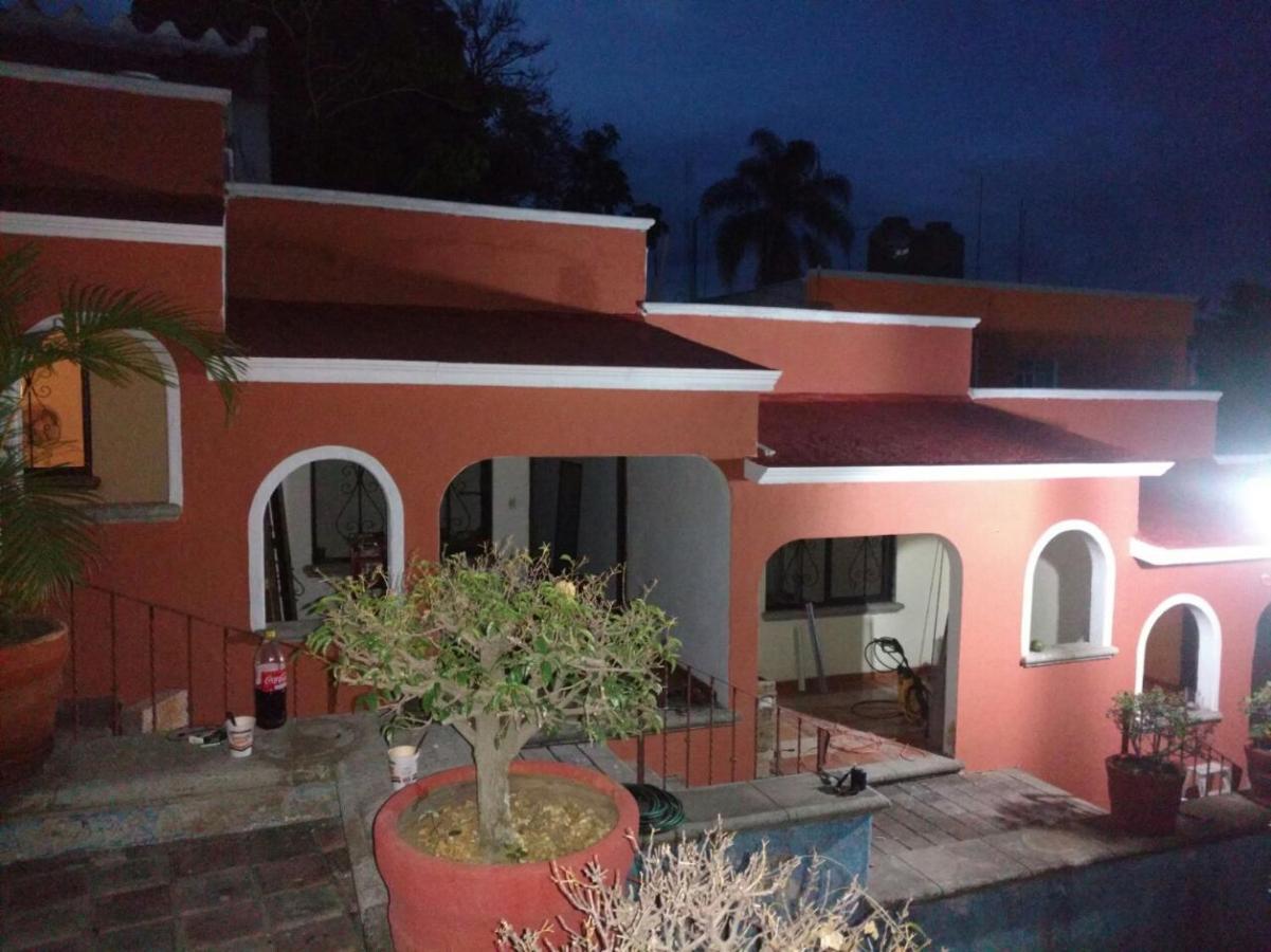 Hotel Antigua Posada Куэрнавака Экстерьер фото